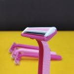 خودتراش ژیلت مستر شیو مدل سنس دو جلد بنفش صابون دار بسته چهار عددی+ - Image 3